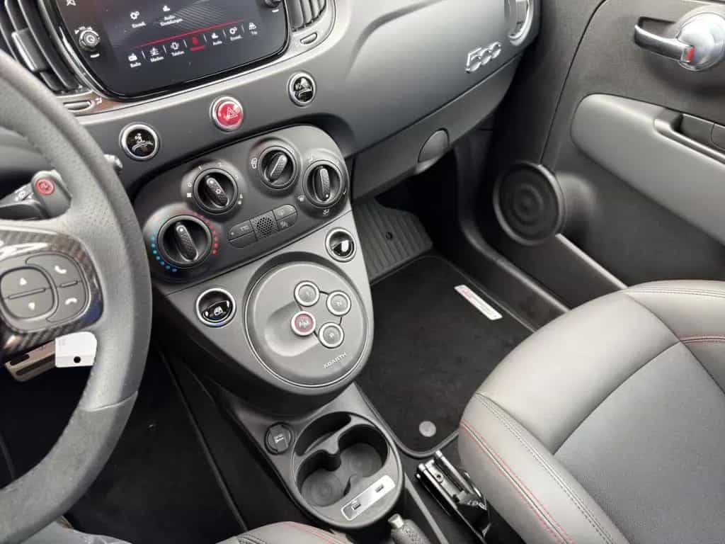 Abarth 500 695 MTA 1.4 T-Jet 16V Apple CarPlay Klima PD 09/2023-photo-11
