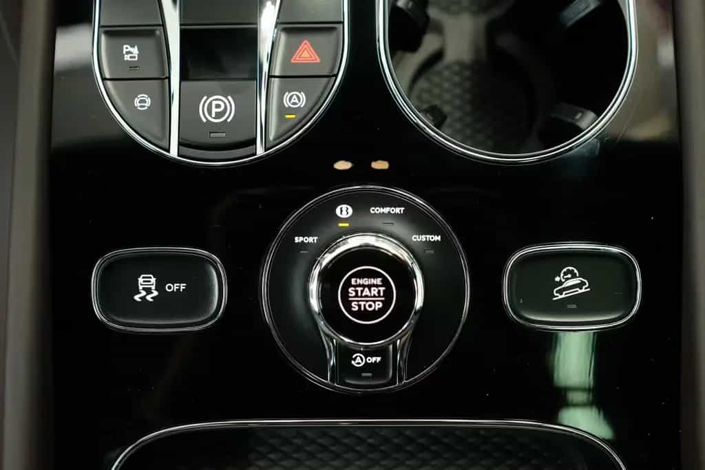 Bentley Bentayga S V8 /MULLINER/NAIM/PANO/TOURING/NIGHT 03/2025-photo-26