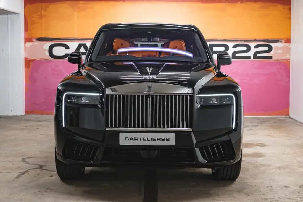 Rolls-Royce Cullinan BLACK BADGE  NEW COC PROD.2026 null-photo-1