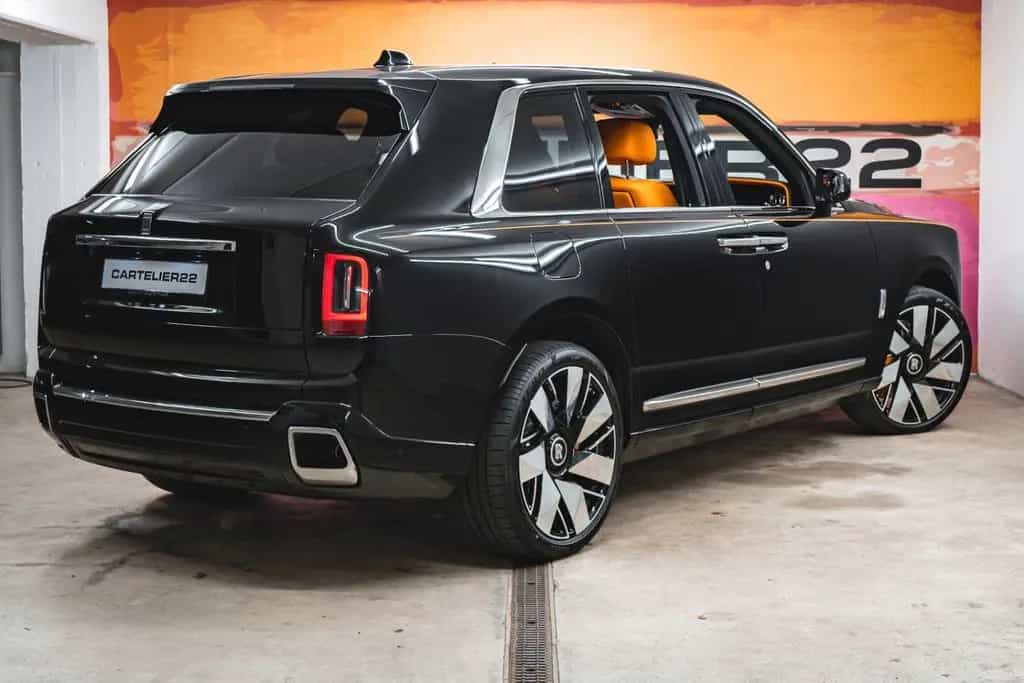 Rolls-Royce Cullinan BLACK BADGE  NEW COC PROD.2026 null-photo-5