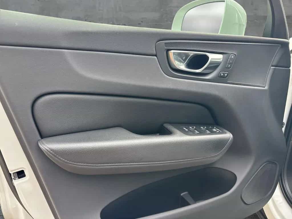 Volvo XC60 B5 (Diesel) AWD Inscription (EURO 6d-TEMP) 05/2020-photo-14