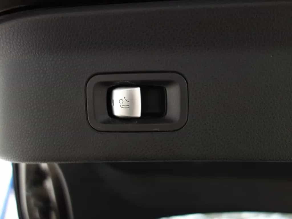 Mercedes-Benz GLC 300 Coupe  4Matic Autom AHK NAVI Leder LED 11/2017-photo-15