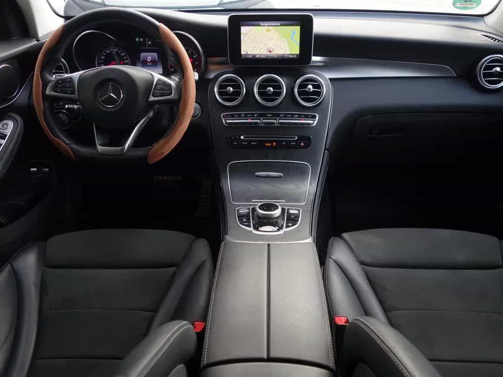 Mercedes-Benz GLC 300 Coupe  4Matic Autom AHK NAVI Leder LED 11/2017-photo-8