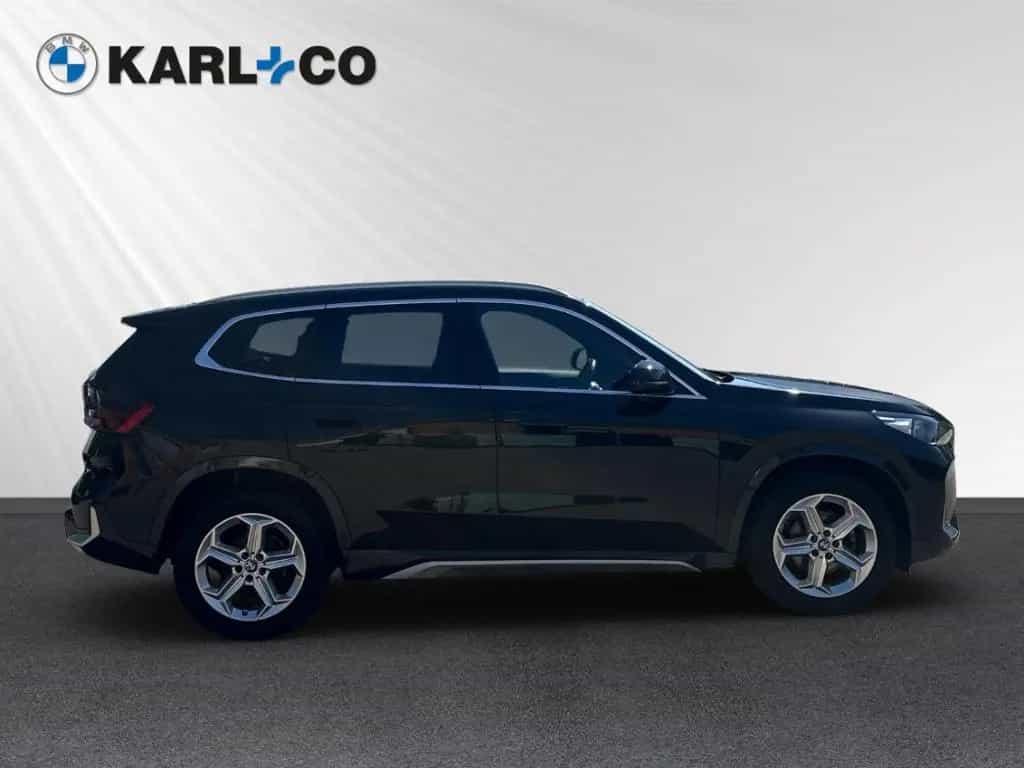 BMW X1 sDrive18d AHK adapt. LED elektr. Sitzverstell 02/2023-photo-4