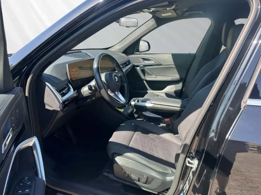BMW X1 sDrive18d AHK adapt. LED elektr. Sitzverstell 02/2023-photo-7