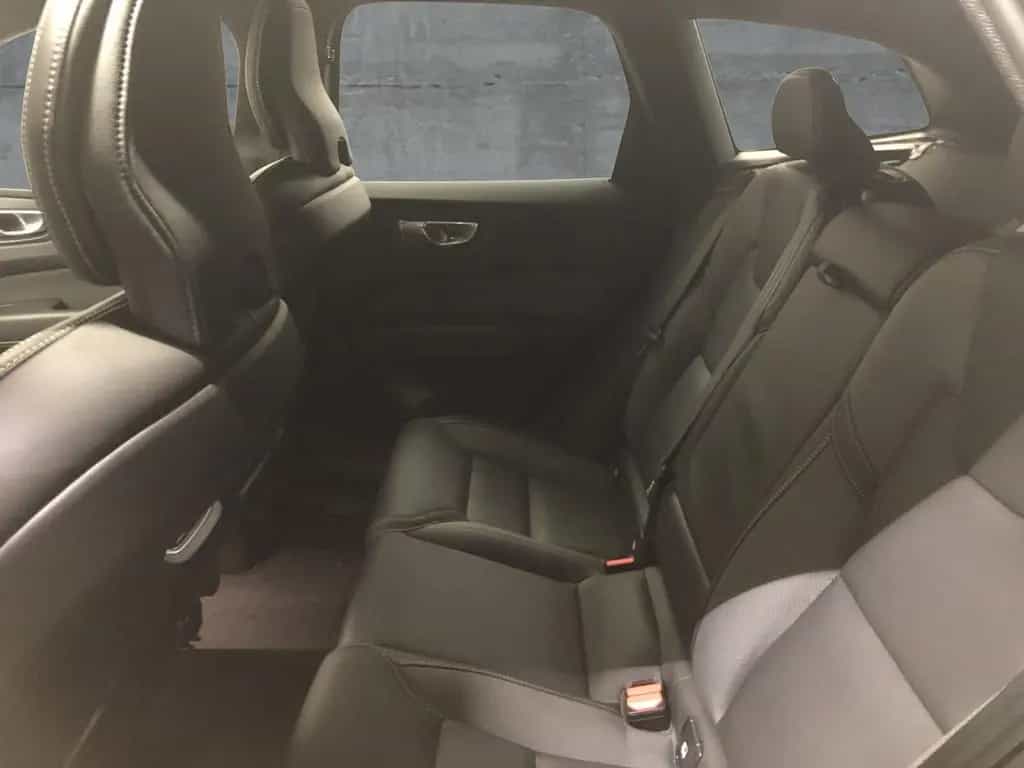 Volvo XC60 B5 (Diesel) AWD Ultimate Dark (EURO 6d) 01/2023-photo-11