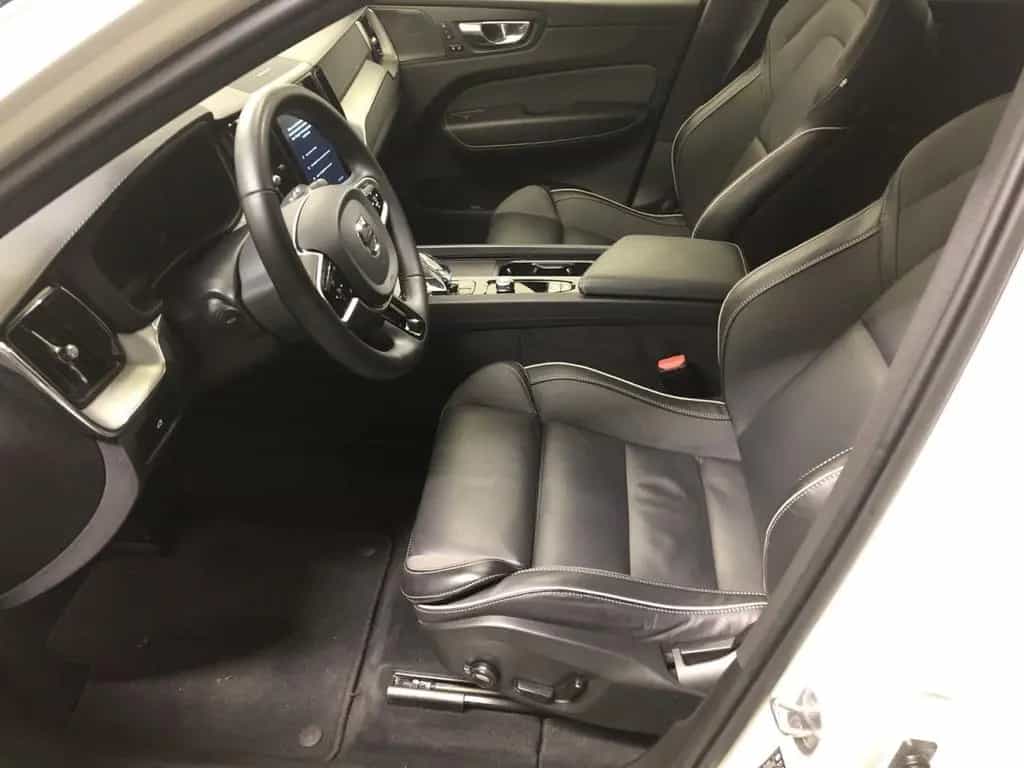 Volvo XC60 B5 (Diesel) AWD Ultimate Dark (EURO 6d) 01/2023-photo-8