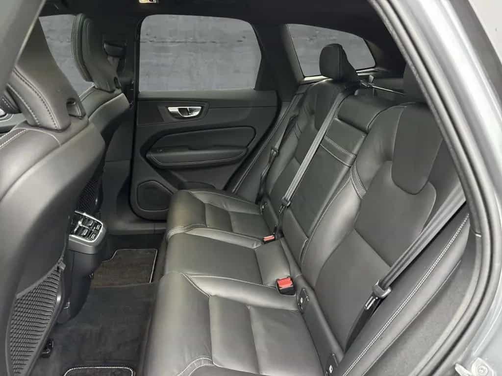 Volvo XC60 B4 (Diesel) AWD R-Design (EURO 6d) Klima 03/2021-photo-11