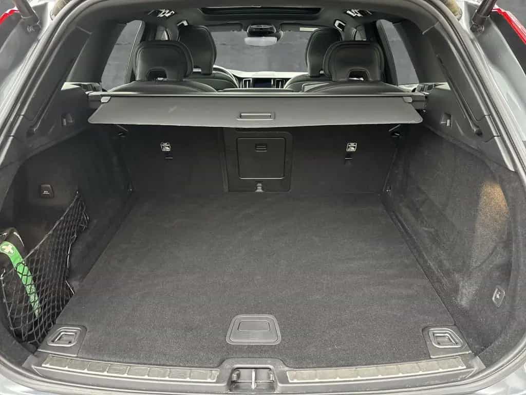 Volvo XC60 B4 (Diesel) AWD R-Design (EURO 6d) Klima 03/2021-photo-7