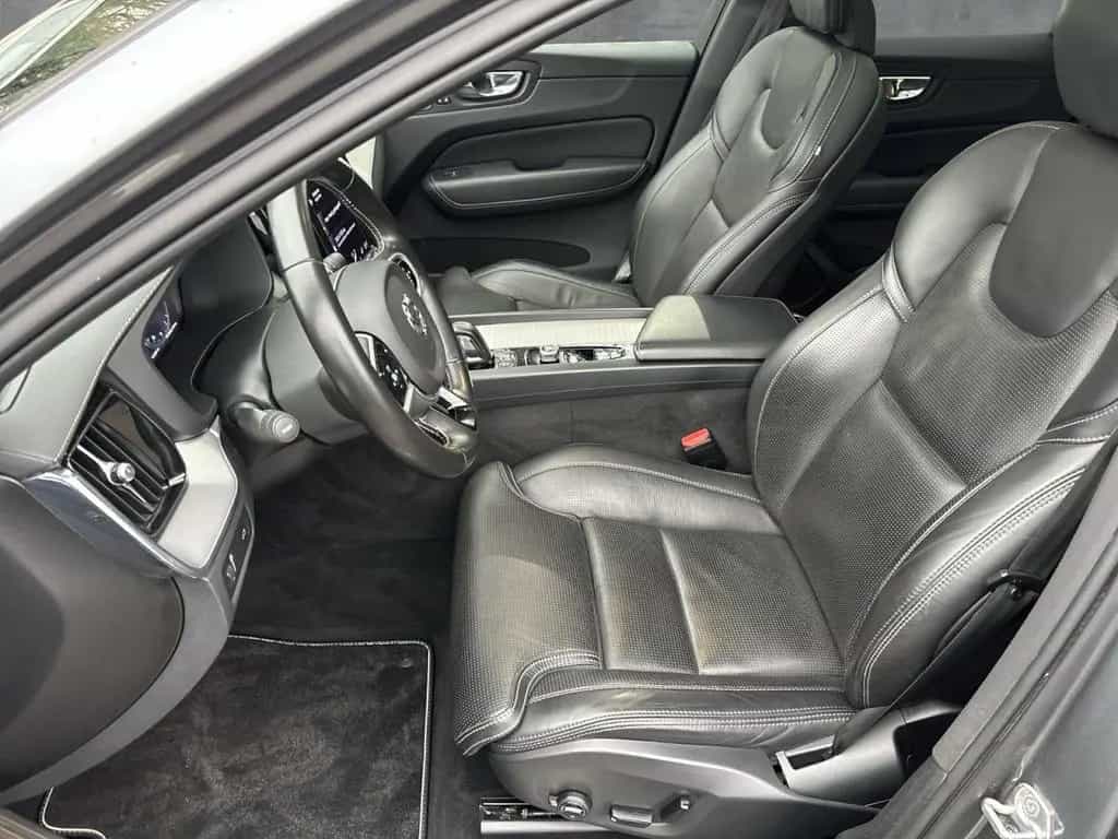 Volvo XC60 B4 (Diesel) AWD R-Design (EURO 6d) Klima 03/2021-photo-8