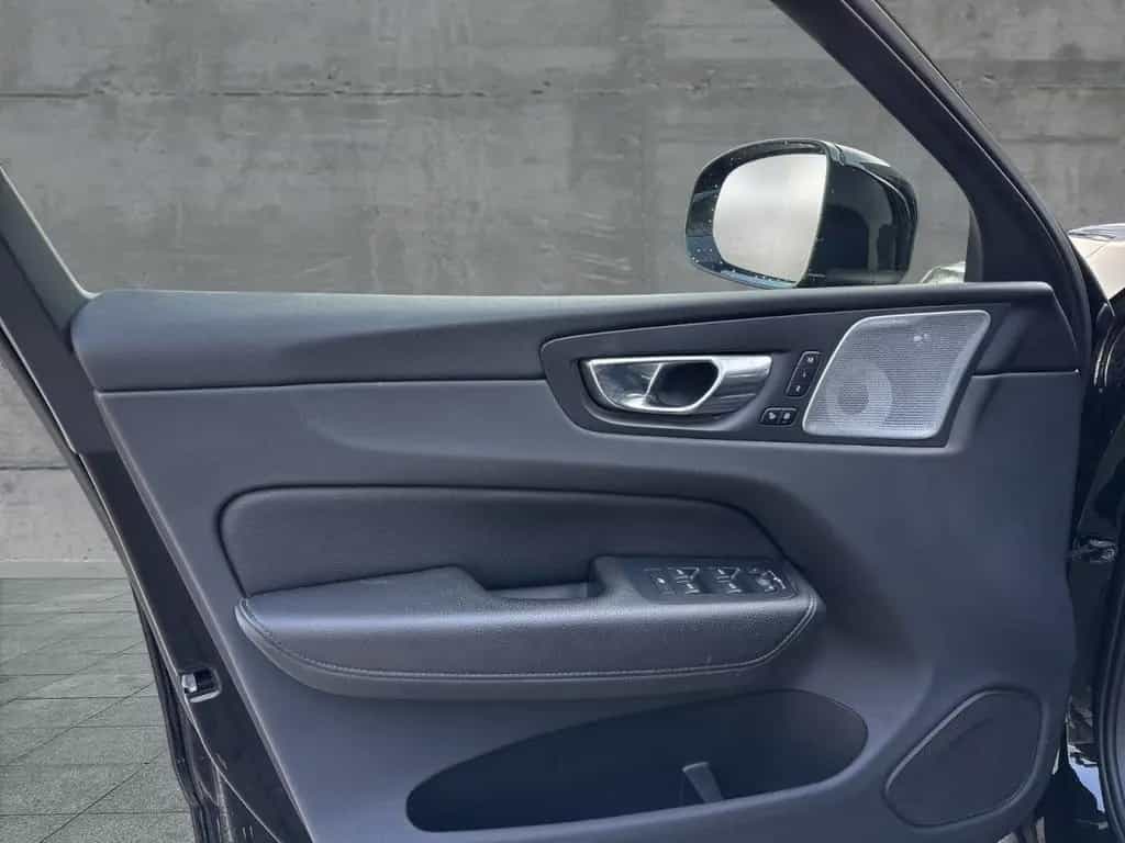 Volvo XC60 B5 (Diesel) AWD Inscription (EURO 6d) 12/2021-photo-14