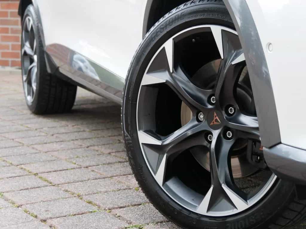 Cupra Formentor VZ 4Drive 310PS|4Drive|AHK|Panorama 06/2023-photo-1