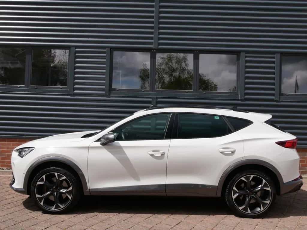 Cupra Formentor VZ 4Drive 310PS|4Drive|AHK|Panorama 06/2023-photo-10