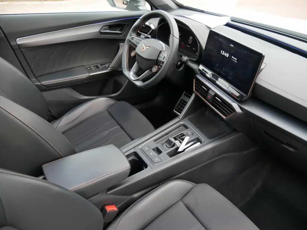 Cupra Formentor VZ 4Drive 310PS|4Drive|AHK|Panorama 06/2023-photo-27