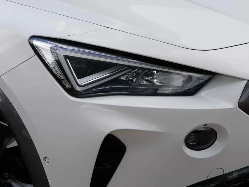 Cupra Formentor VZ 4Drive 310PS|4Drive|AHK|Panorama 06/2023-photo-6