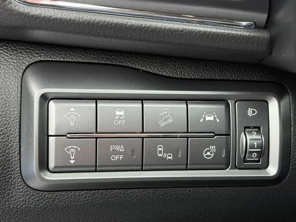 Ssangyong Tivoli 1,5 T-GDi Sapphire *Leder*Kamera*LED 12/2020-photo-11