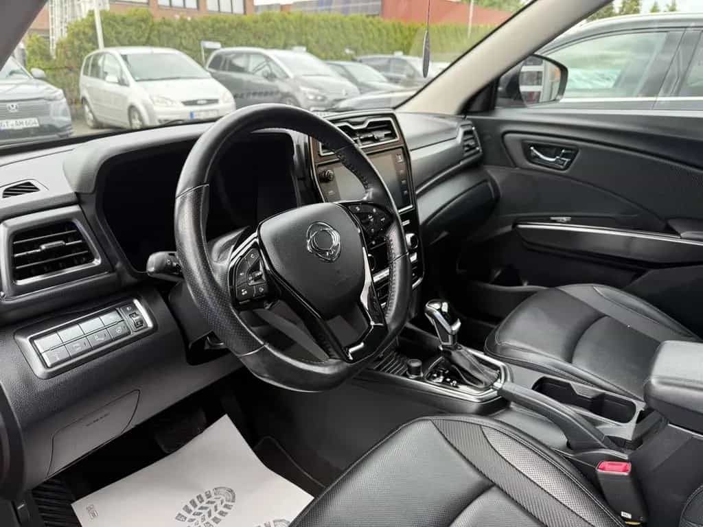 Ssangyong Tivoli 1,5 T-GDi Sapphire *Leder*Kamera*LED 12/2020-photo-8