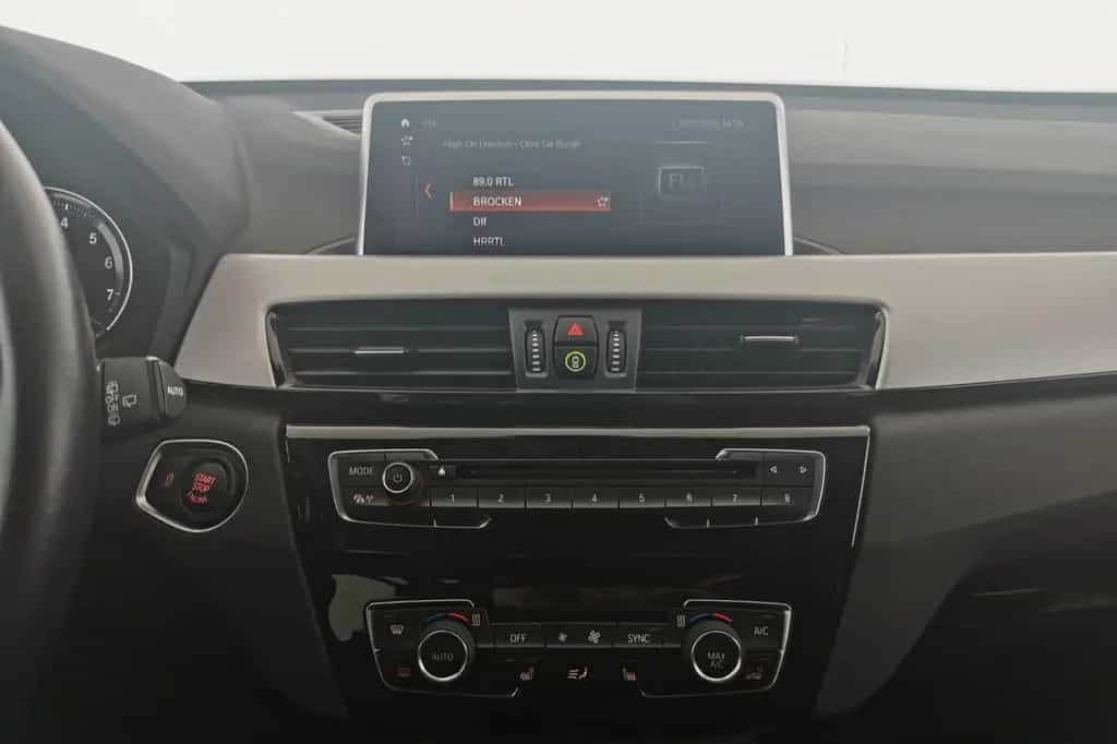 BMW X1 sDrive20i Advantage LED+NAVI+PDC+SHZ+TEMP+BC 02/2020-photo-13