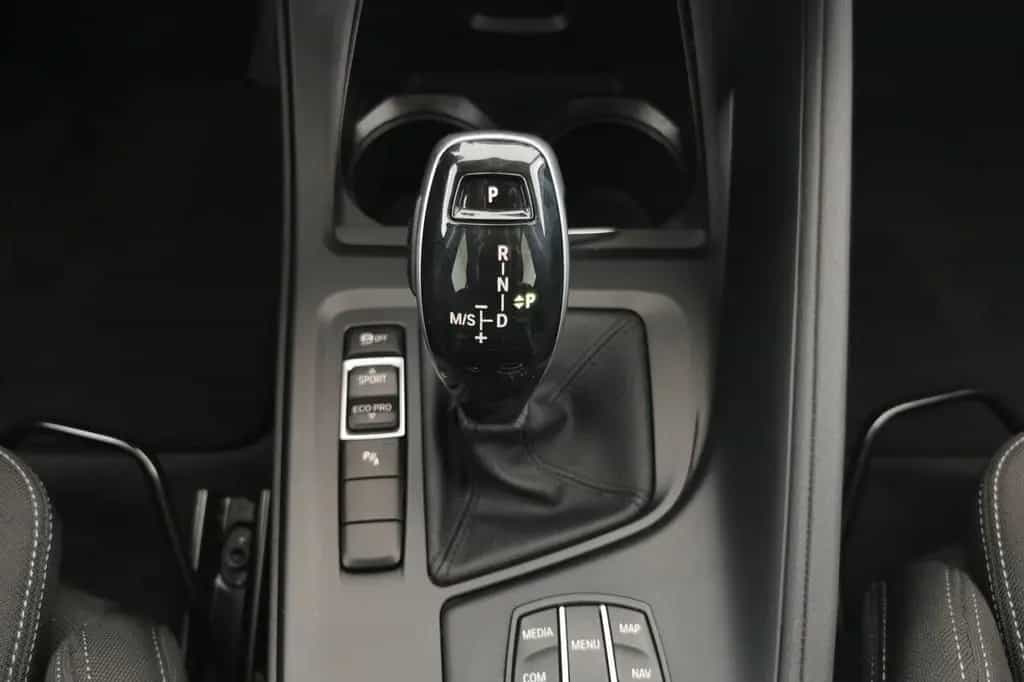 BMW X1 sDrive20i Advantage LED+NAVI+PDC+SHZ+TEMP+BC 02/2020-photo-15