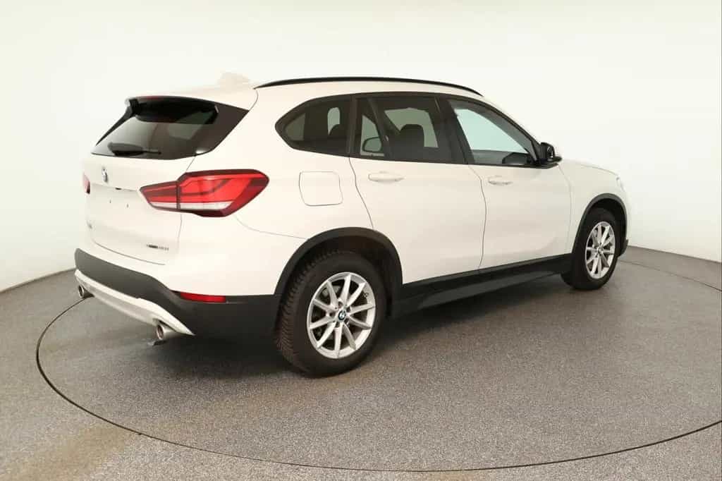 BMW X1 sDrive20i Advantage LED+NAVI+PDC+SHZ+TEMP+BC 02/2020-photo-5