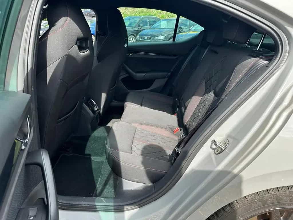 Skoda Octavia Lim. 2.0 TSI DSG RS First Edition 19Z.|A 04/2021-photo-5