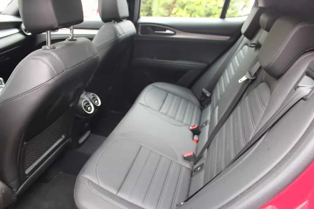 Alfa Romeo Stelvio Veloce Q4 PANO-DACH/MATRIX-LED 11/2023-photo-8