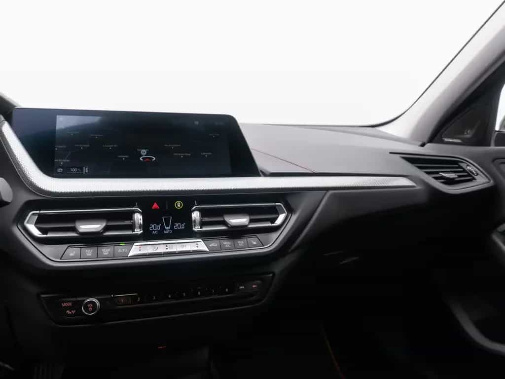 BMW 1 Series d SportLine Kamera HUD DAB H/K Stop&Go Komfor 08/2020-photo-20