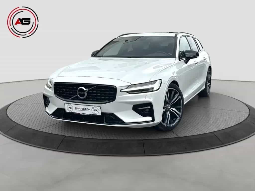 Volvo V60 B4 R Design PANORAMA HARMAN/K KAMERA 19 ZOLL 12/2021-photo-0