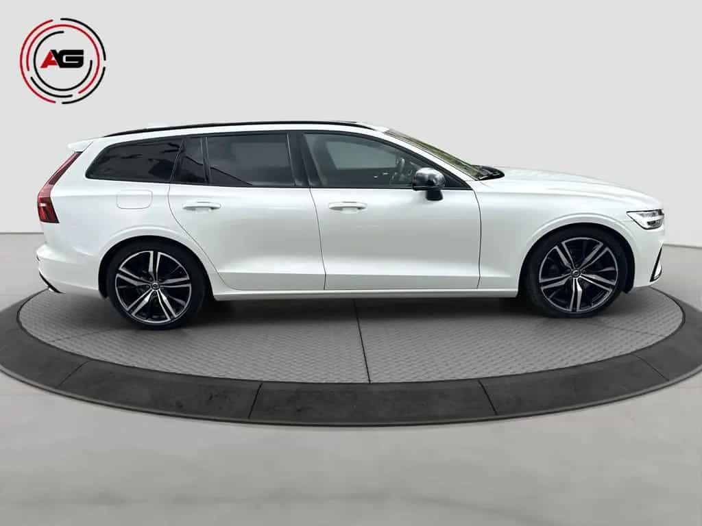Volvo V60 B4 R Design PANORAMA HARMAN/K KAMERA 19 ZOLL 12/2021-photo-3