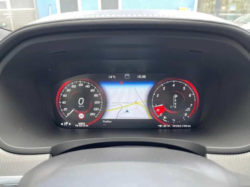 Volvo V90 T4 R-Design Geartronic ACC H/K 360°CAM DAB 02/2020-photo-13