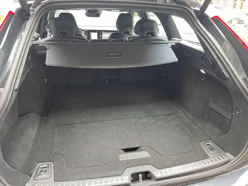 Volvo V90 T4 R-Design Geartronic ACC H/K 360°CAM DAB 02/2020-photo-7