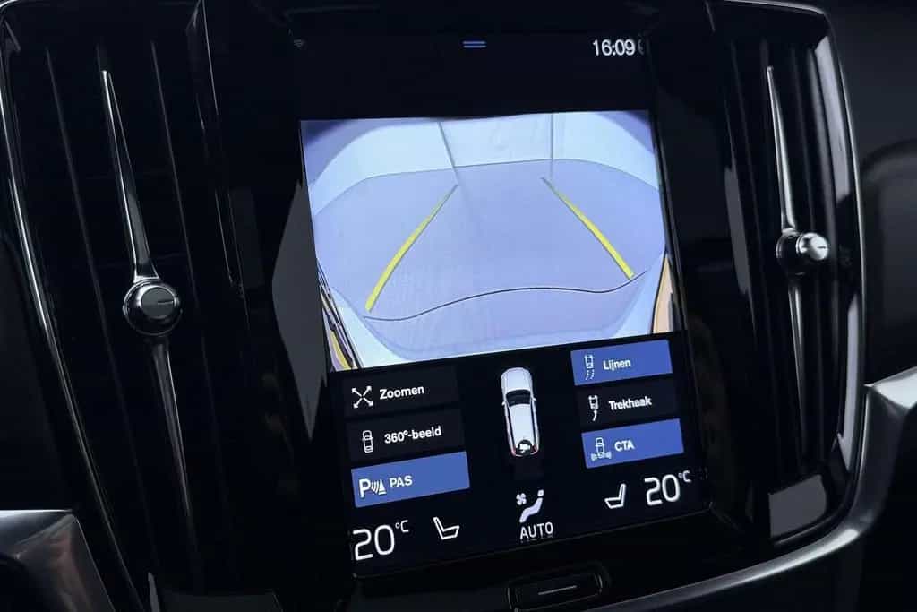 Volvo V90 Cross Country T5 AWD Pro | Bowers&Wilkins | 06/2019-photo-27