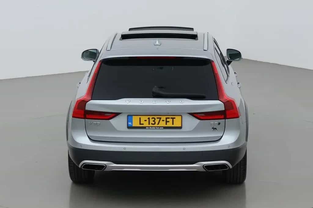 Volvo V90 Cross Country T5 AWD Pro | Bowers&Wilkins | 06/2019-photo-8