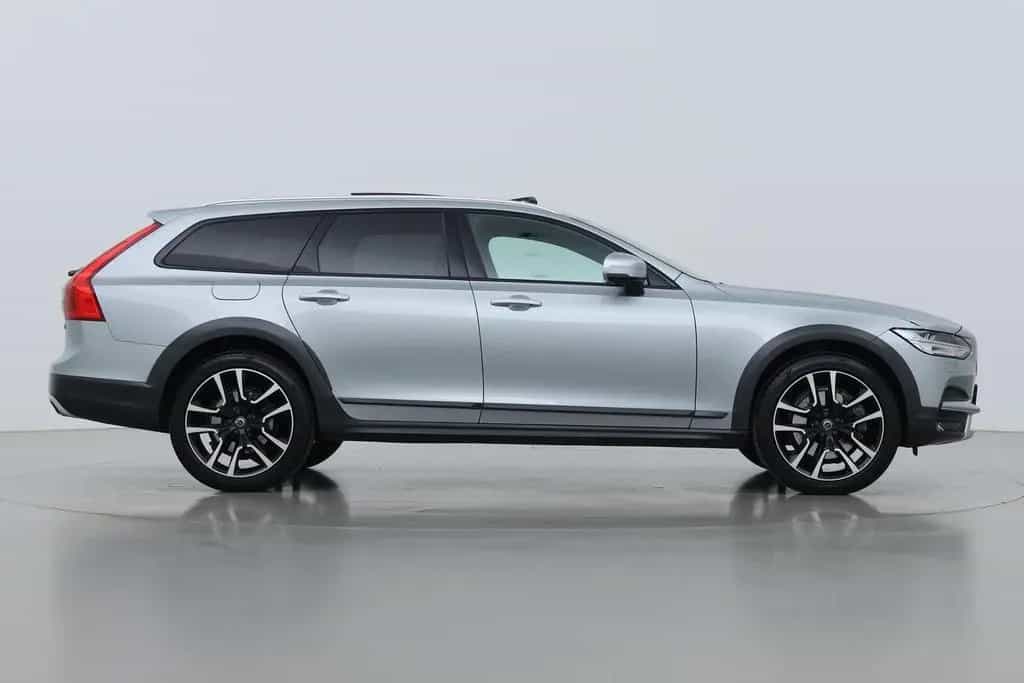 Volvo V90 Cross Country T5 AWD Pro | Bowers&Wilkins | 06/2019-photo-9