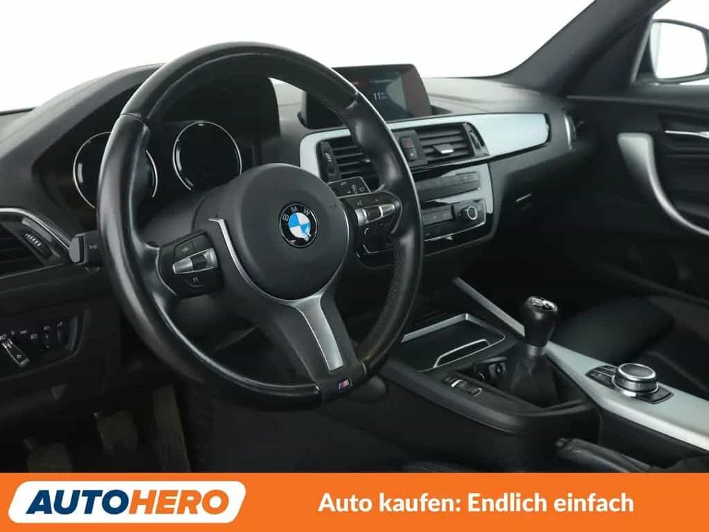 BMW 118 i Edition M Sport Shadow Aut.*NAV*TEMP* 07/2018-photo-10