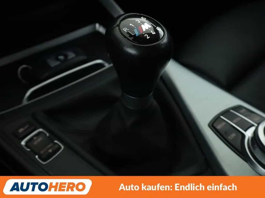 BMW 118 i Edition M Sport Shadow Aut.*NAV*TEMP* 07/2018-photo-25
