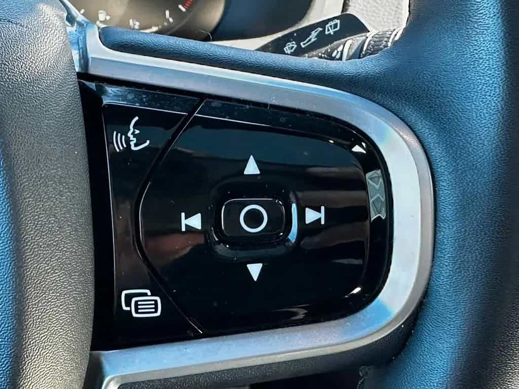 Volvo XC90 B5 AWD R Design *HUD*Standh*Pano*AHK*ACC*LE 03/2022-photo-19