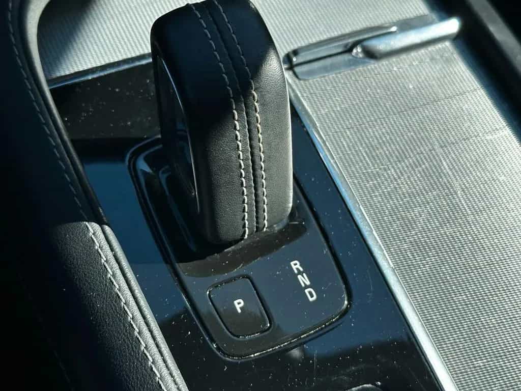 Volvo XC90 B5 AWD R Design *HUD*Standh*Pano*AHK*ACC*LE 03/2022-photo-21
