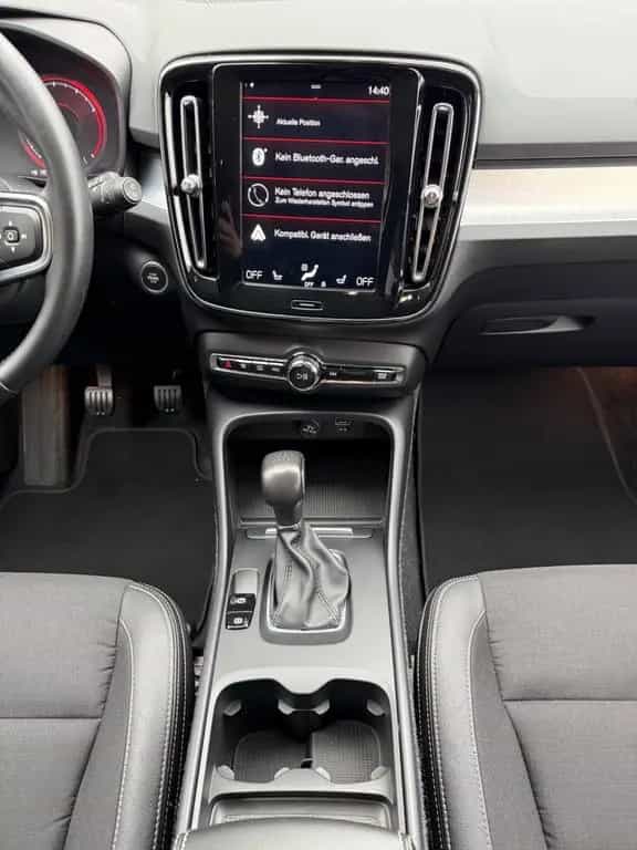 Volvo XC40 Momentum 2WD #volvo #madebymerten 07/2018-photo-10