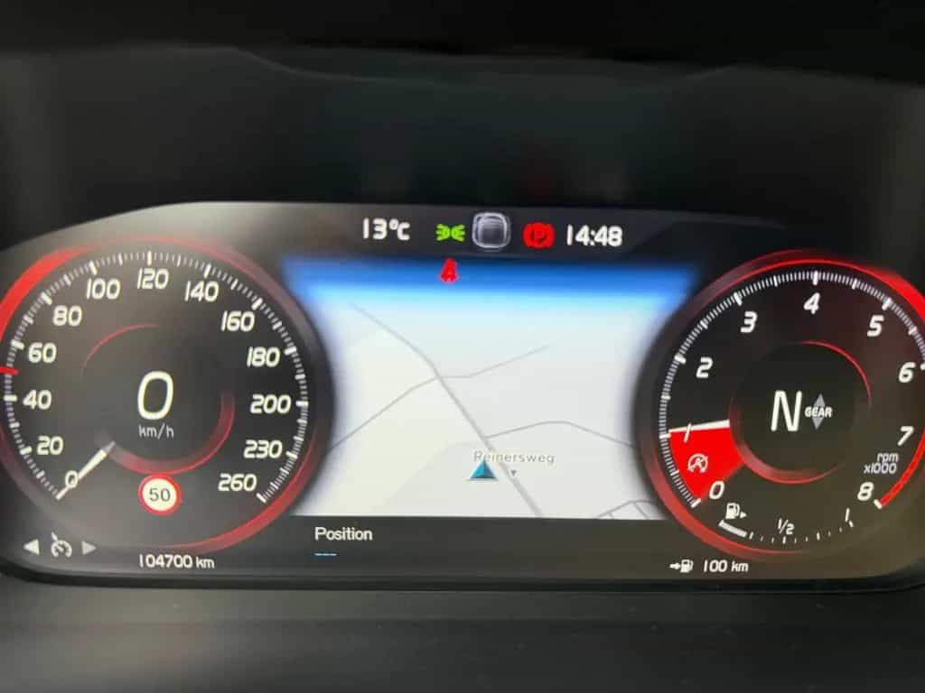 Volvo XC40 Momentum 2WD #volvo #madebymerten 07/2018-photo-18