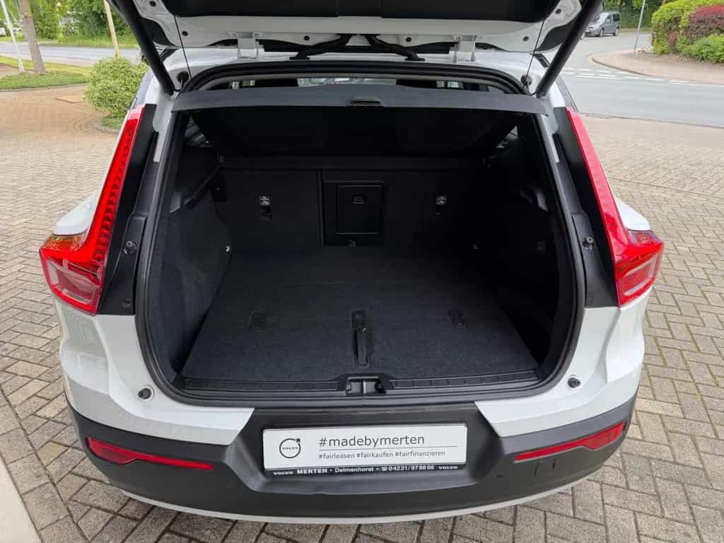Volvo XC40 Momentum 2WD #volvo #madebymerten 07/2018-photo-5