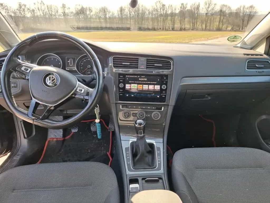 Volkswagen VW Golf 1.4 TSI 92 kW Comfortline 03/2017-photo-4