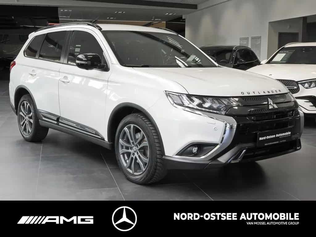 Mitsubishi Outlander 2.0 MIVEC SPIRIT+ 4WD NAVI LHZ LED SHZ 09/2020-photo-2