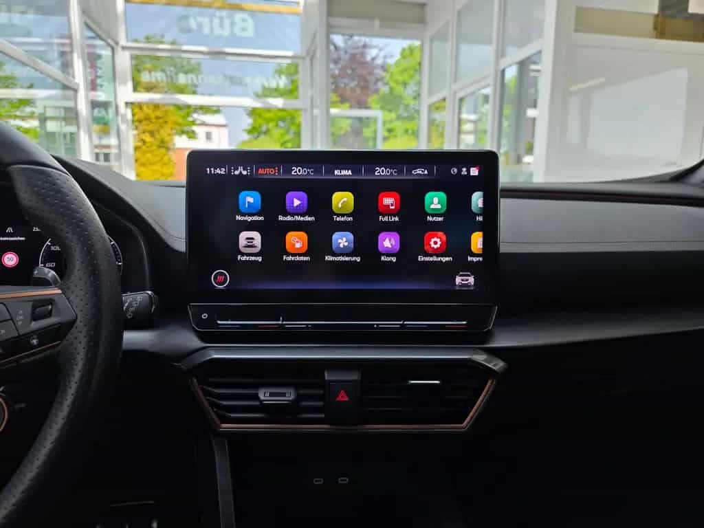 Cupra Formentor VZ 4Drive Panorama BeatsAudio Kamera 06/2022-photo-26