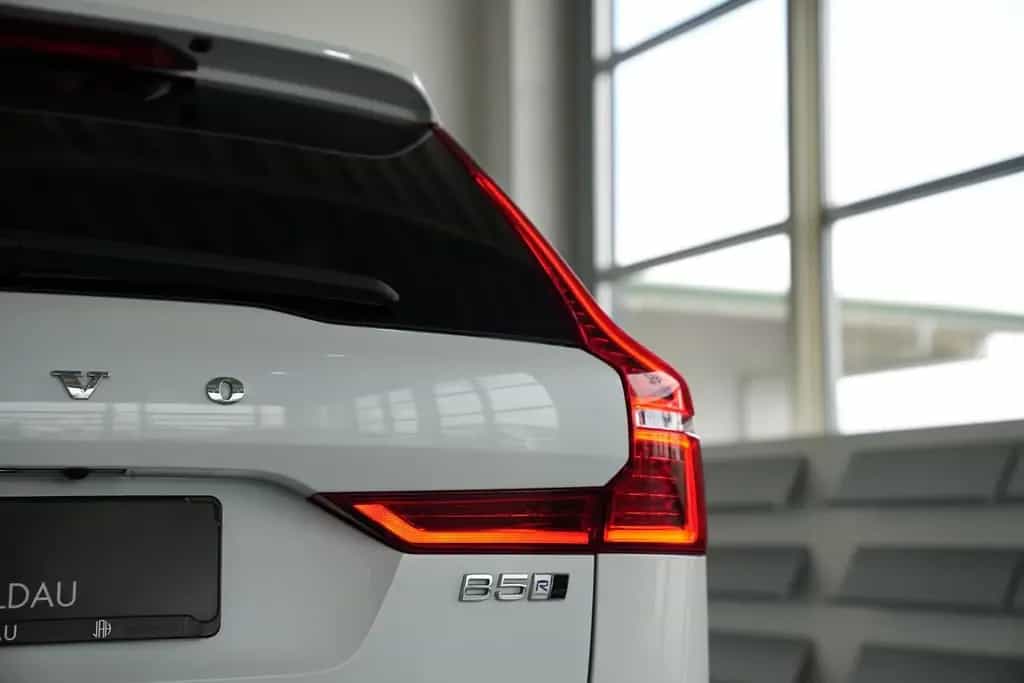 Volvo XC60 R Design AWD *AUT*NAV*LED*H&K*360°* 12/2020-photo-13