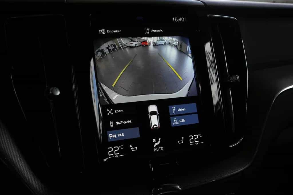 Volvo XC60 R Design AWD *AUT*NAV*LED*H&K*360°* 12/2020-photo-28