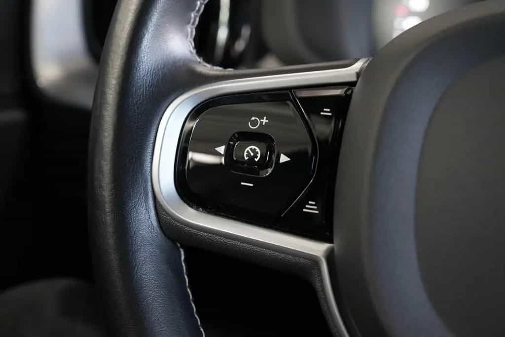 Volvo XC60 R Design AWD *AUT*NAV*LED*H&K*360°* 12/2020-photo-35