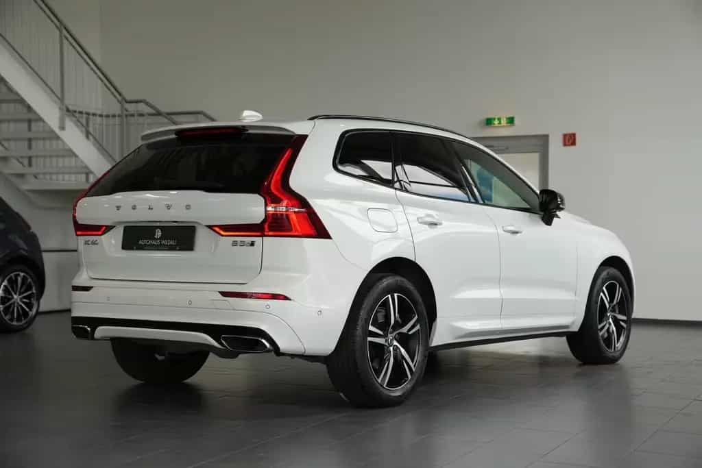 Volvo XC60 R Design AWD *AUT*NAV*LED*H&K*360°* 12/2020-photo-6