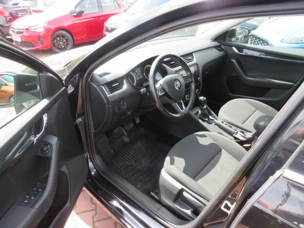 Skoda Octavia Combi Style 1,5 TSI*AHK+TEMPO+LED* 06/2018-photo-10