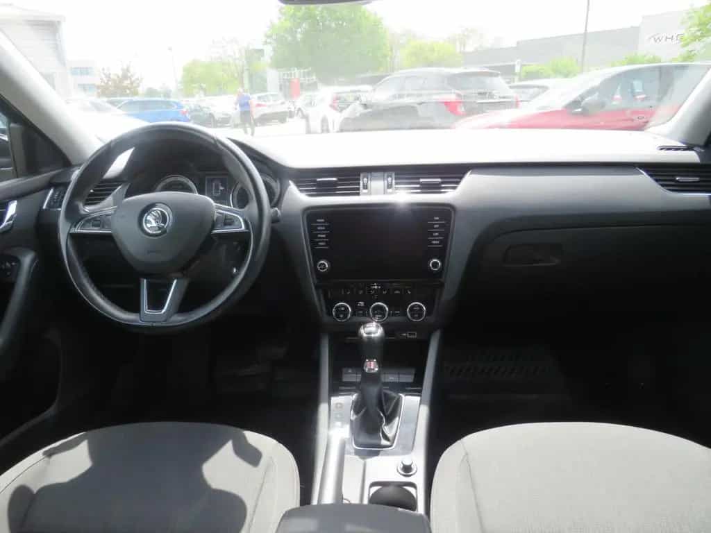 Skoda Octavia Combi Style 1,5 TSI*AHK+TEMPO+LED* 06/2018-photo-14